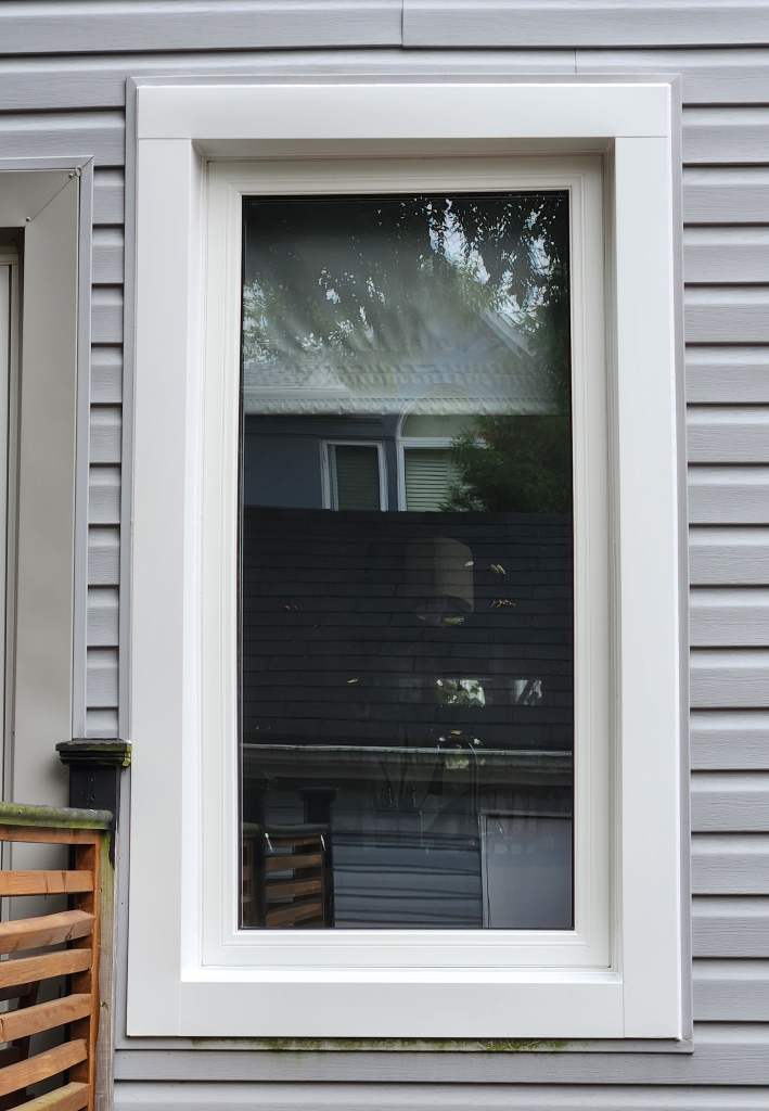 Picture window replacement project for a Calgary home